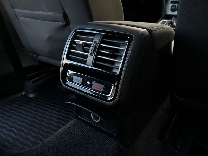 Volkswagen Passat bild 17