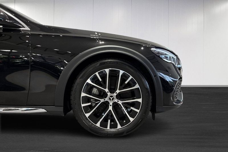 Mercedes E300 bild 12