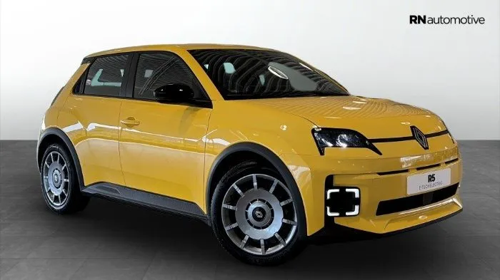 Vehicle image 6
