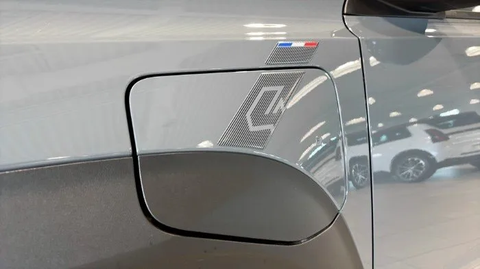 Vehicle image 21