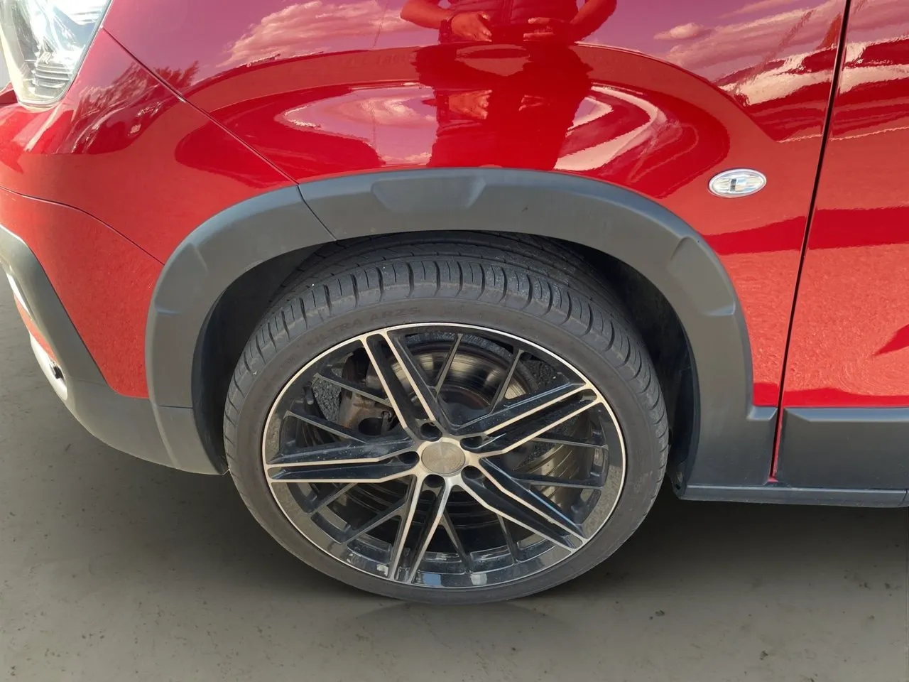 Vehicle image 33