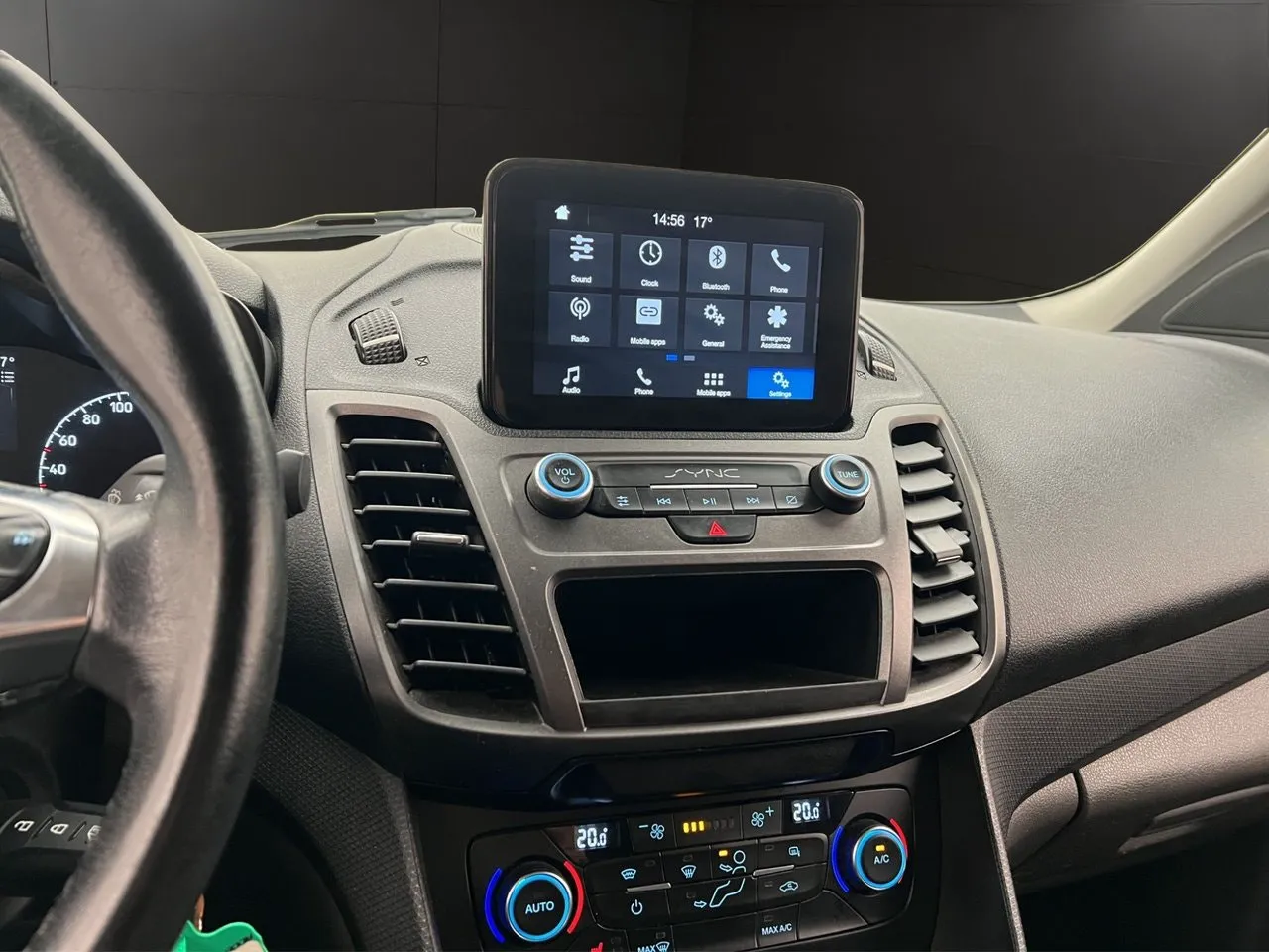 Vehicle image 21