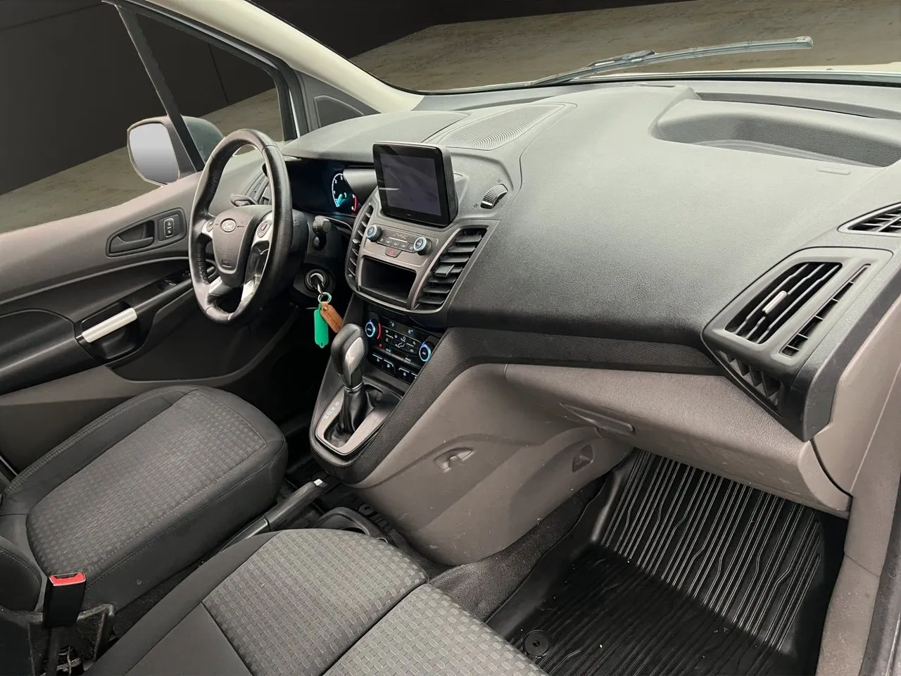 Vehicle image 25