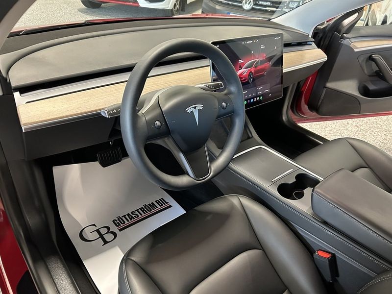 Tesla Model 3 bild 11