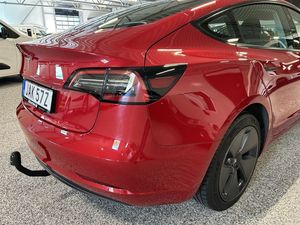 Tesla Model 3 bild 7
