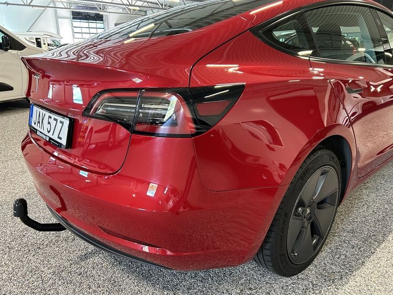 Tesla Model 3 bild 7