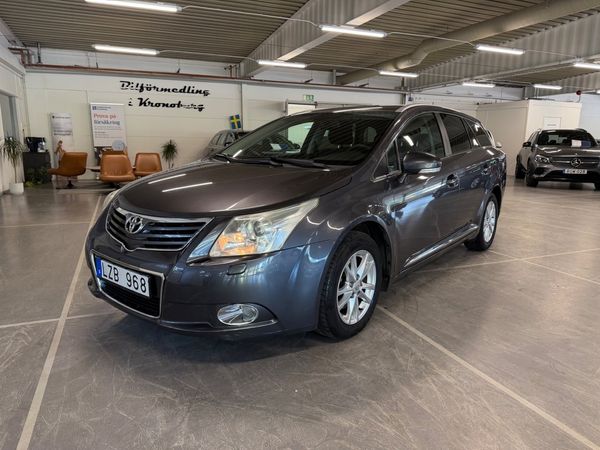 Toyota Avensis Kombi 1.8 Valvematic Style Edition Dragkrok Backkamera - 2012