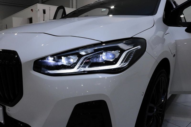 BMW 230 bild 9
