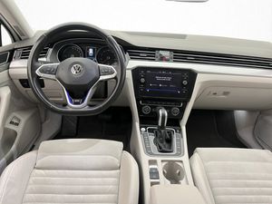 Volkswagen Passat bild 12