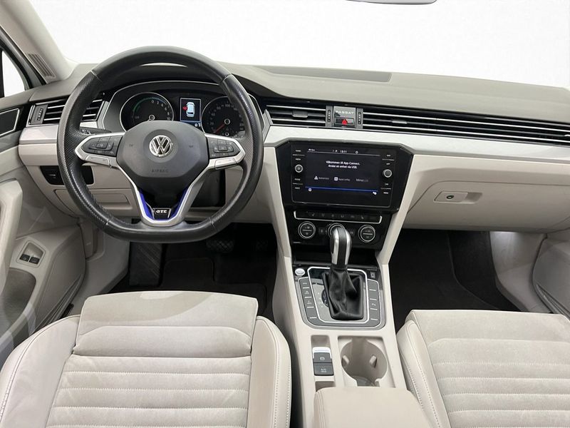 Volkswagen Passat bild 12
