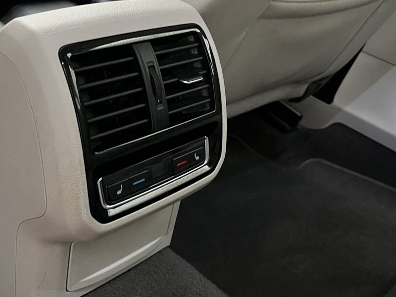 Volkswagen Passat bild 13