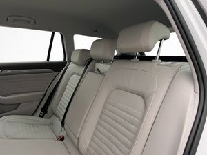 Volkswagen Passat bild 11
