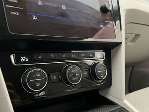 Volkswagen Passat bild 23