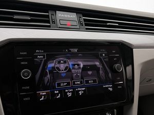 Volkswagen Passat bild 18