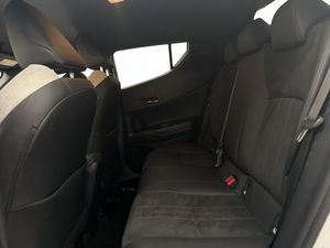 Toyota C-HR bild 10