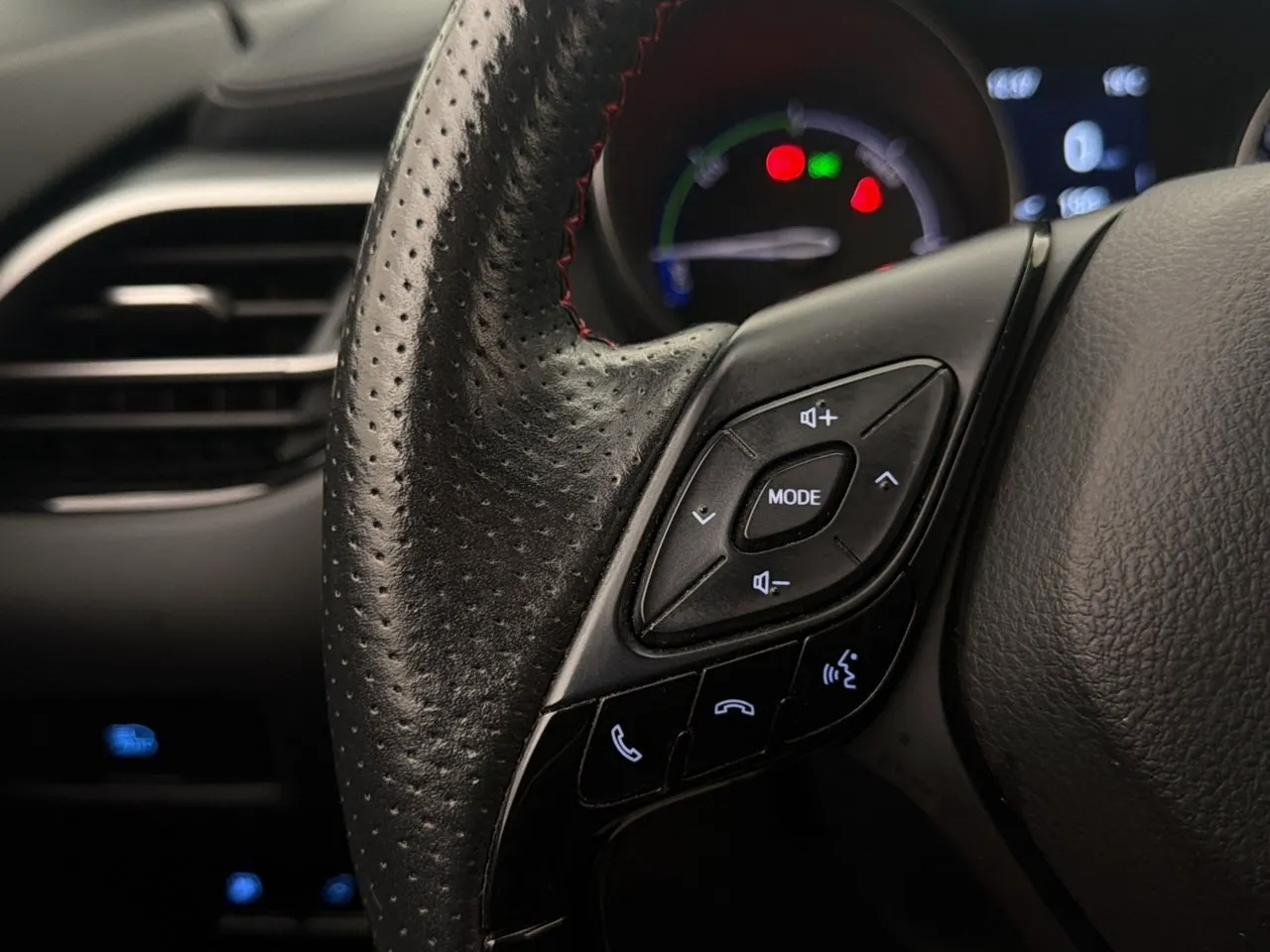 Vehicle image 20