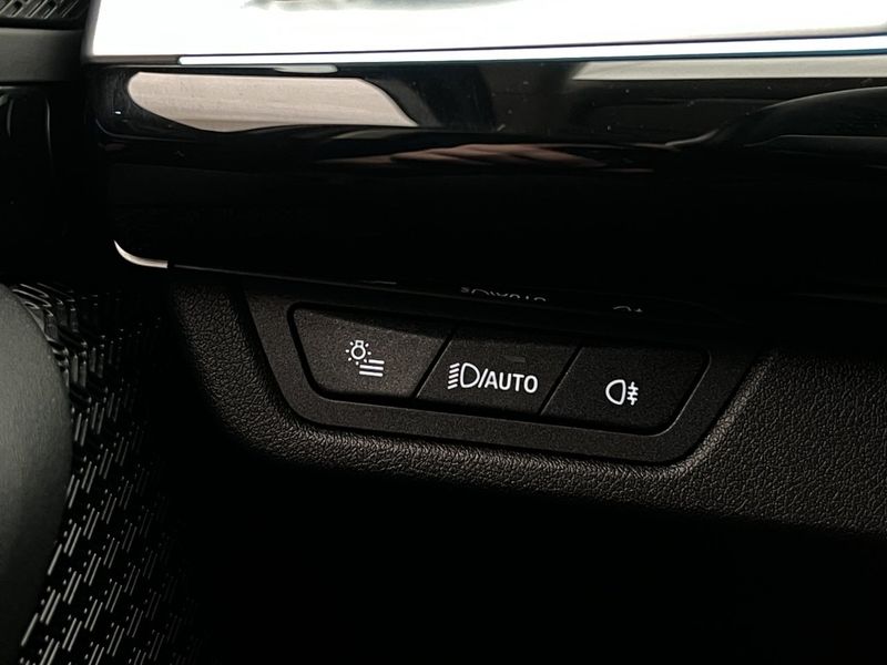 BMW 225 bild 26