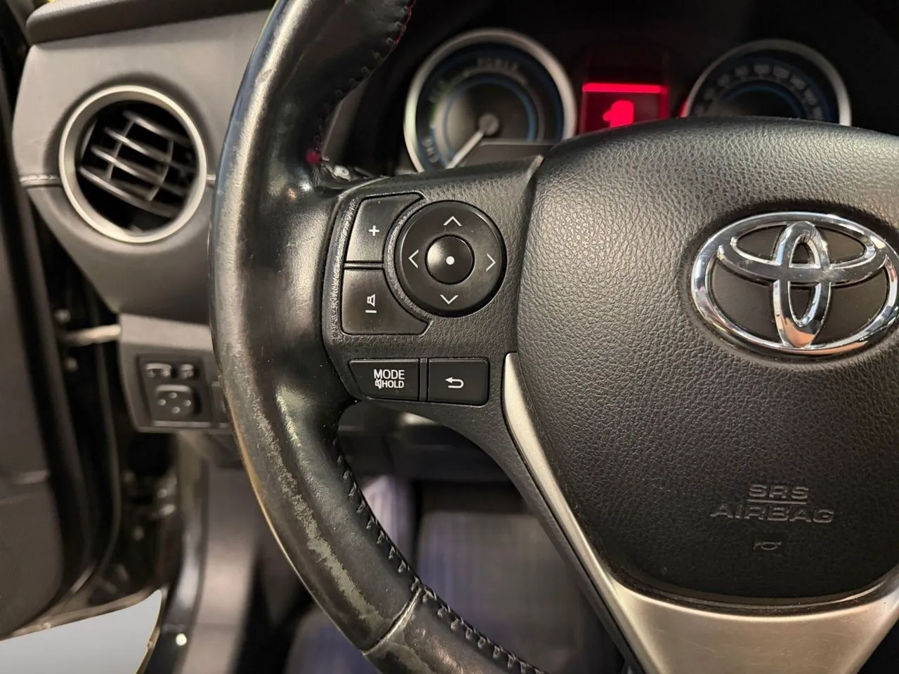 Vehicle image 20