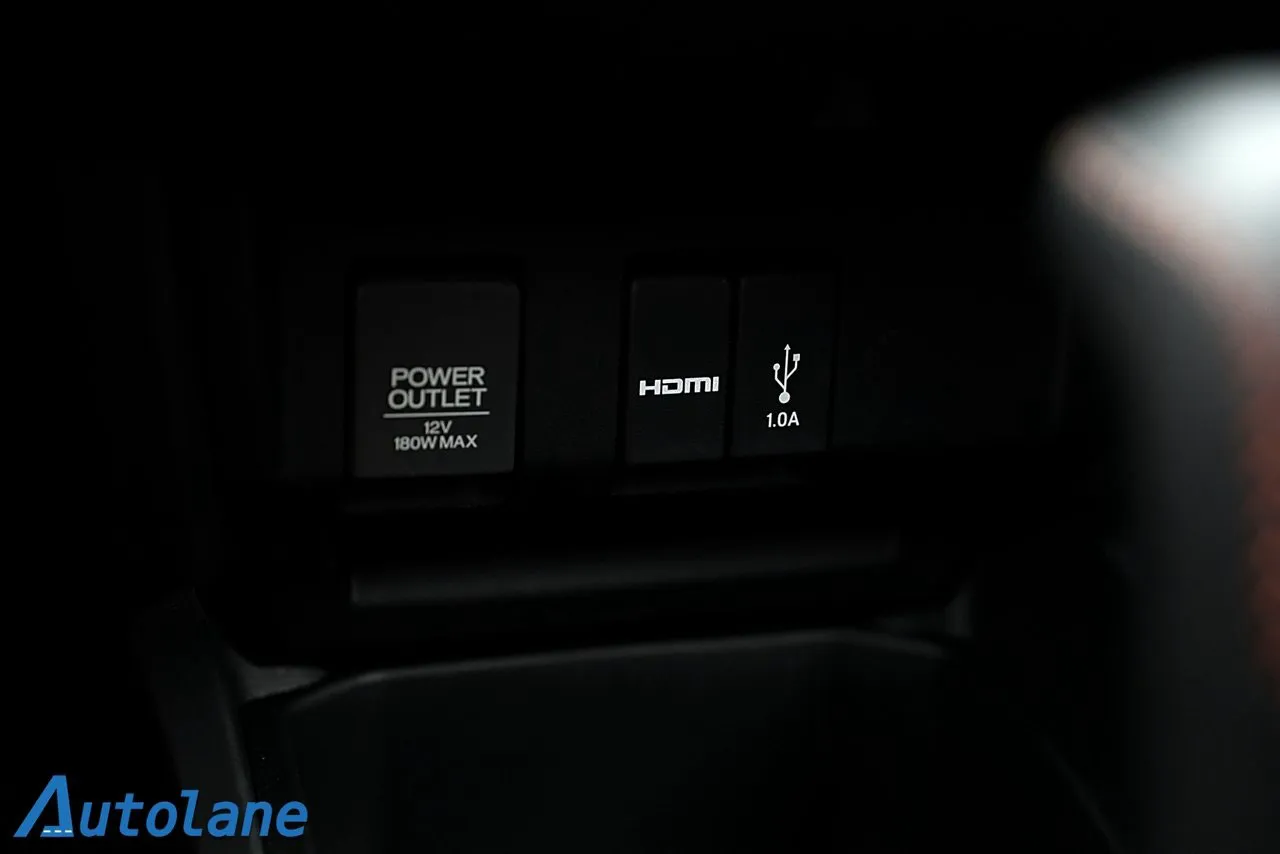 Vehicle image 32