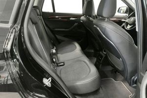 BMW X1 bild 8