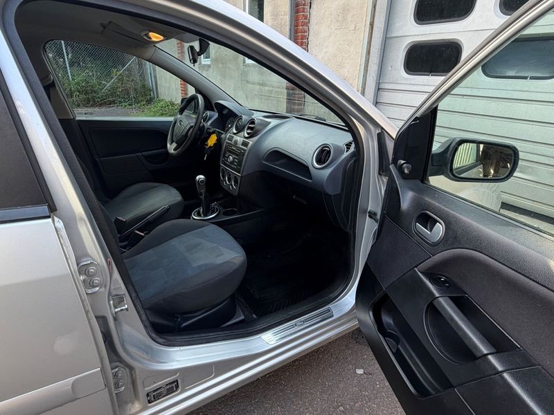 Ford Fiesta bild 5