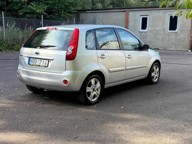 Ford Fiesta bild 3