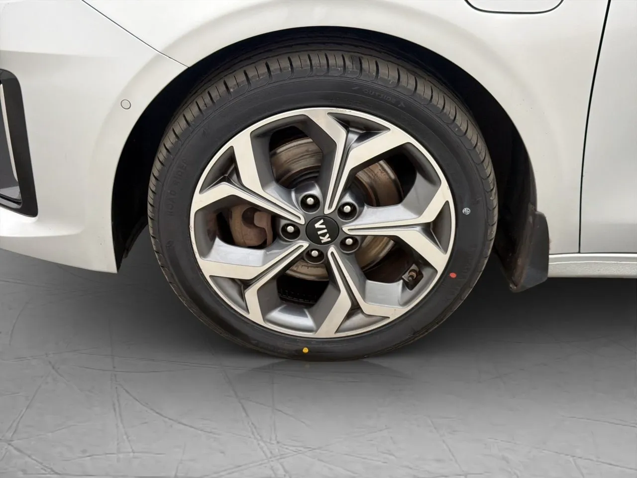Vehicle image 30