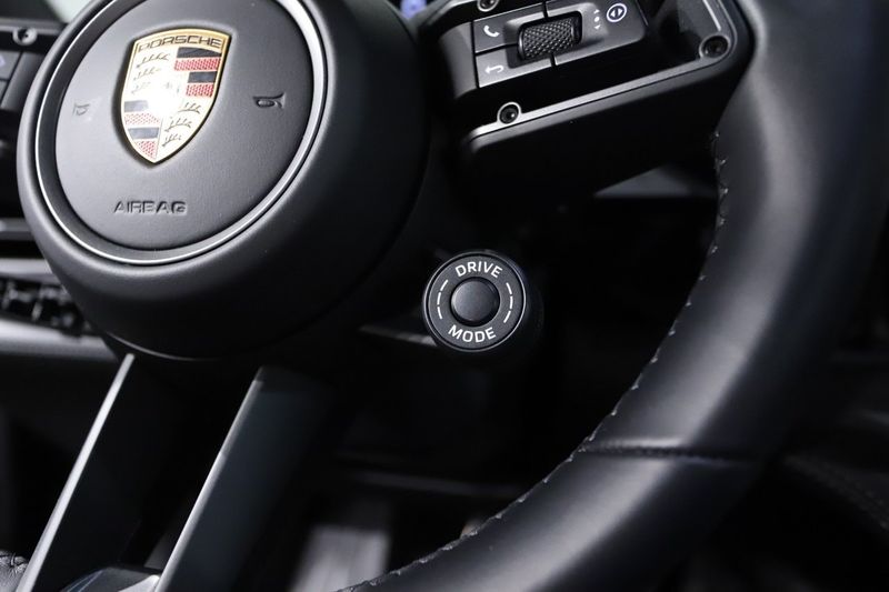 Porsche Taycan bild 21