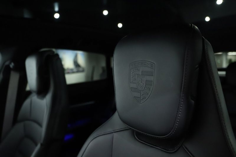 Porsche Taycan bild 15