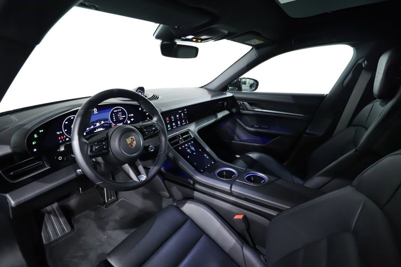 Porsche Taycan bild 11