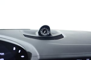 Porsche Taycan bild 22