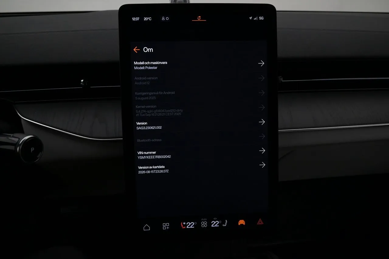 Vehicle image 15