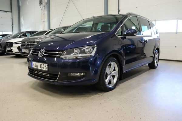 Volkswagen Sharan 7-seater 2.0 TDI Kambytt Läder Pano B-Kam D-Värm 140hk - 2013