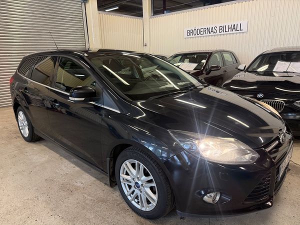 Ford Focus Kombi 1.0 EcoBoost Titanium/ Nykamrem/ Dragkrok - 2013