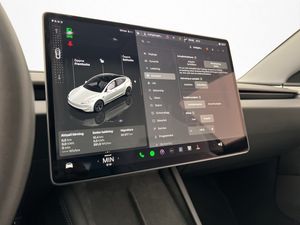 Tesla Model 3 bild 23
