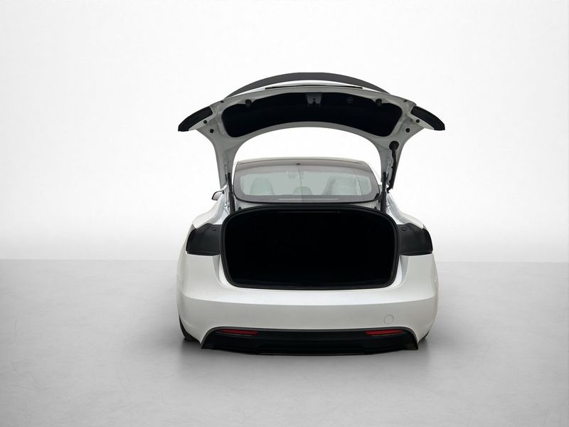 Tesla Model 3 bild 29