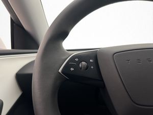 Tesla Model 3 bild 14
