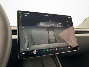 Tesla Model 3 bild 21