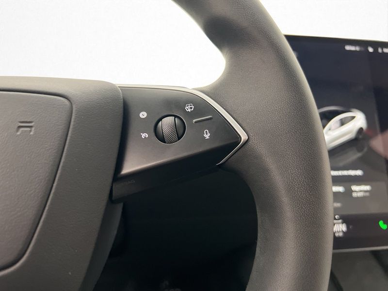 Tesla Model 3 bild 15