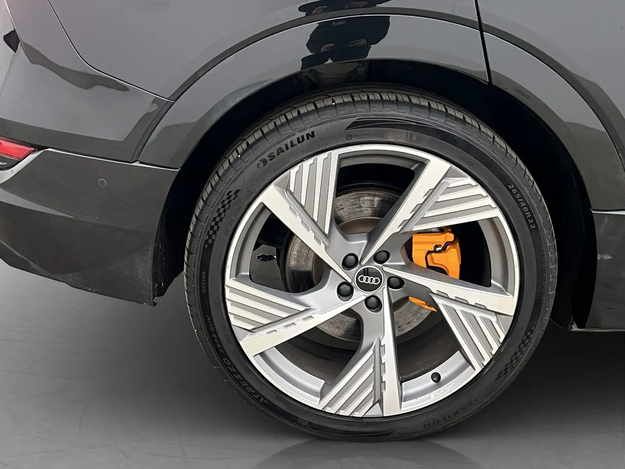 Vehicle image 36
