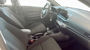 Hyundai i20 bild 3