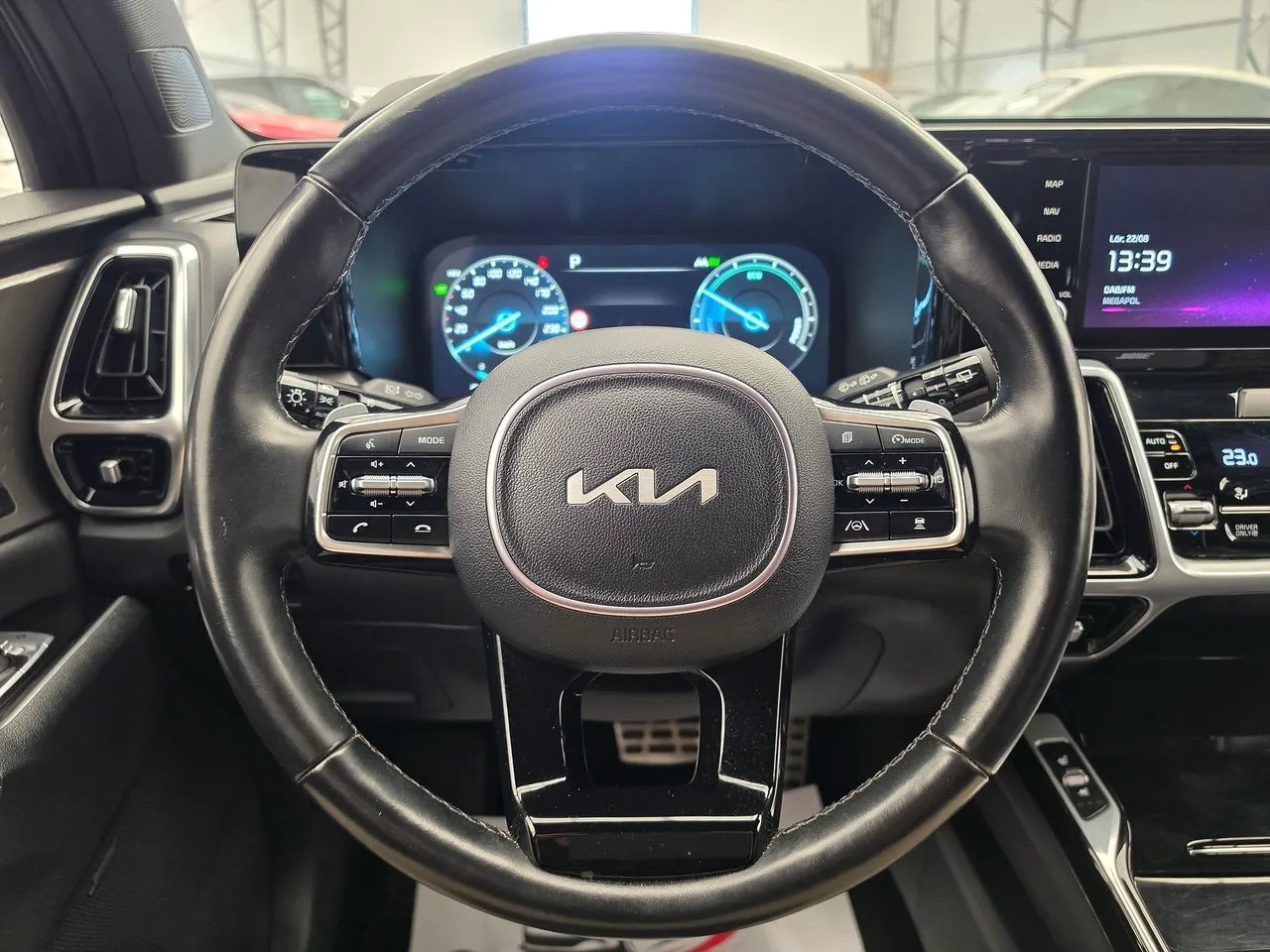 Vehicle image 23