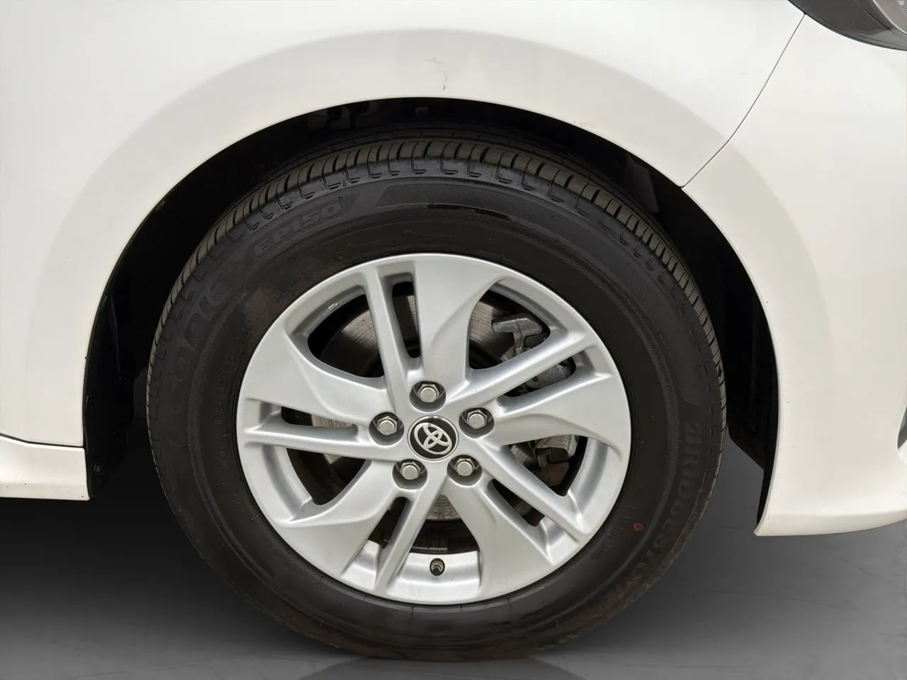 Vehicle image 30