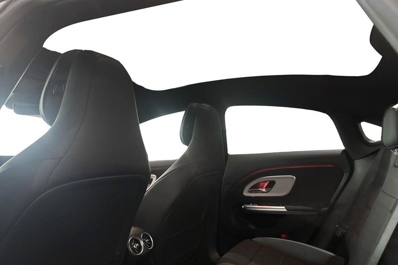 Mercedes CLA250 bild 14