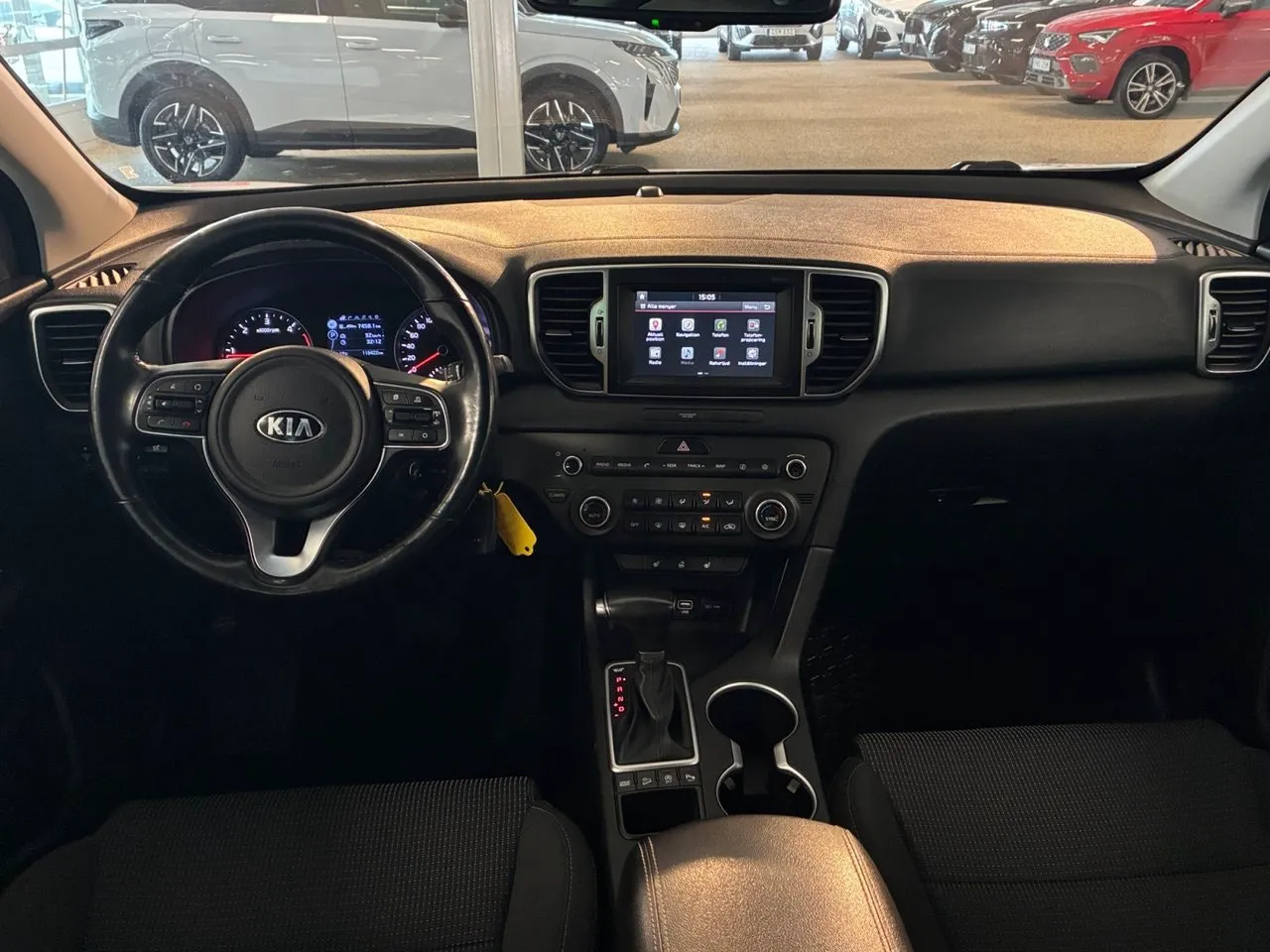 Vehicle image 14