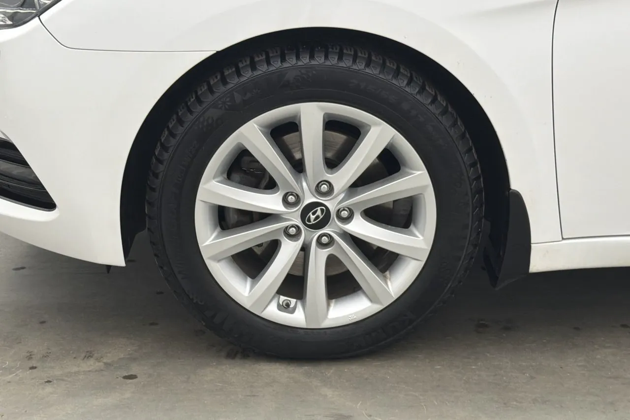 Vehicle image 31