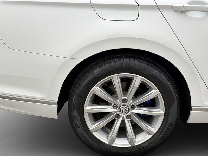 Volkswagen Passat bild 30