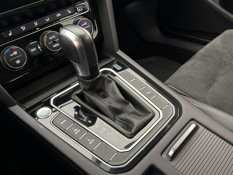 Volkswagen Passat bild 23