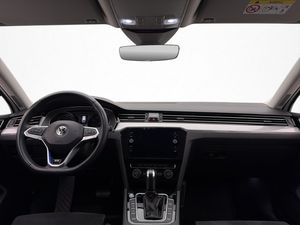 Volkswagen Passat bild 12
