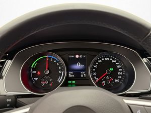 Volkswagen Passat bild 16